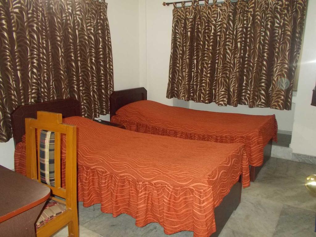 Fabexpress Harry Inn Calcutta Chambre photo